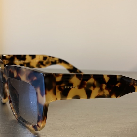 Authentic Prada SPR 28P Havana - Picture 3 of 5